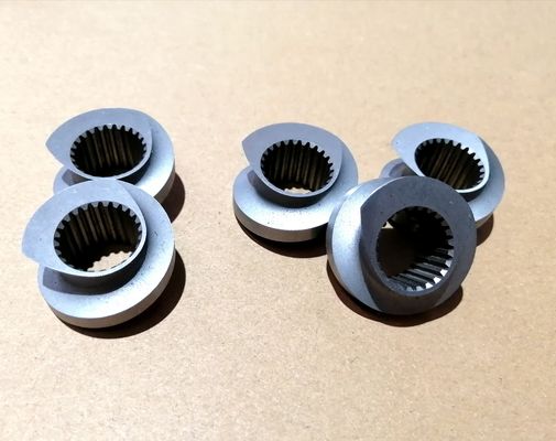 वैक्यूम बुझाने वाले ट्विन-स्क्रू एक्सट्रूज़न घटक अधिकतम कठोरता HRC58-62 प्रदर्शन के साथ